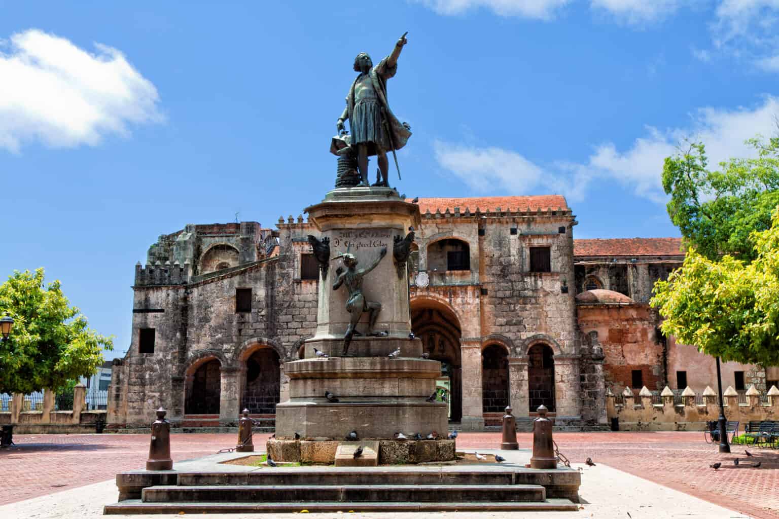 Explore Santo Domingo: Car Rentals with Autodominicana